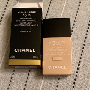 CHANEL Vitalumière Aqua Beige Rose - Beige Rosé (Full, tested for Color)